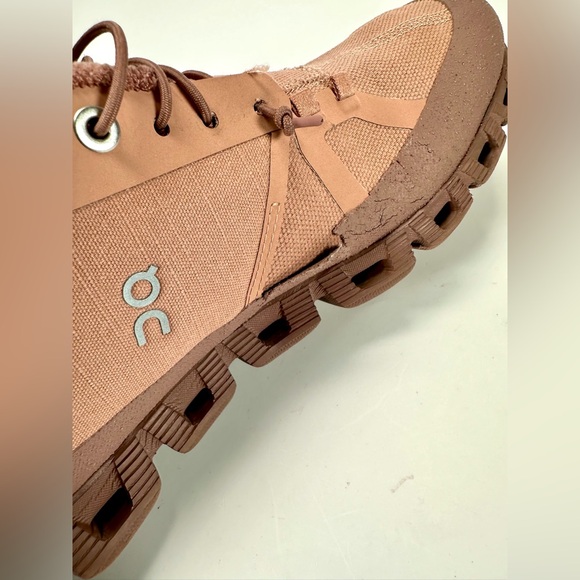 On Running Cloud Women's Running Shoes - Picture 7 of 16